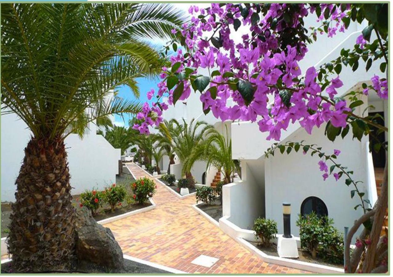 Chromotheraphy Cerca Del Mar Apartment Costa Teguise Exterior photo